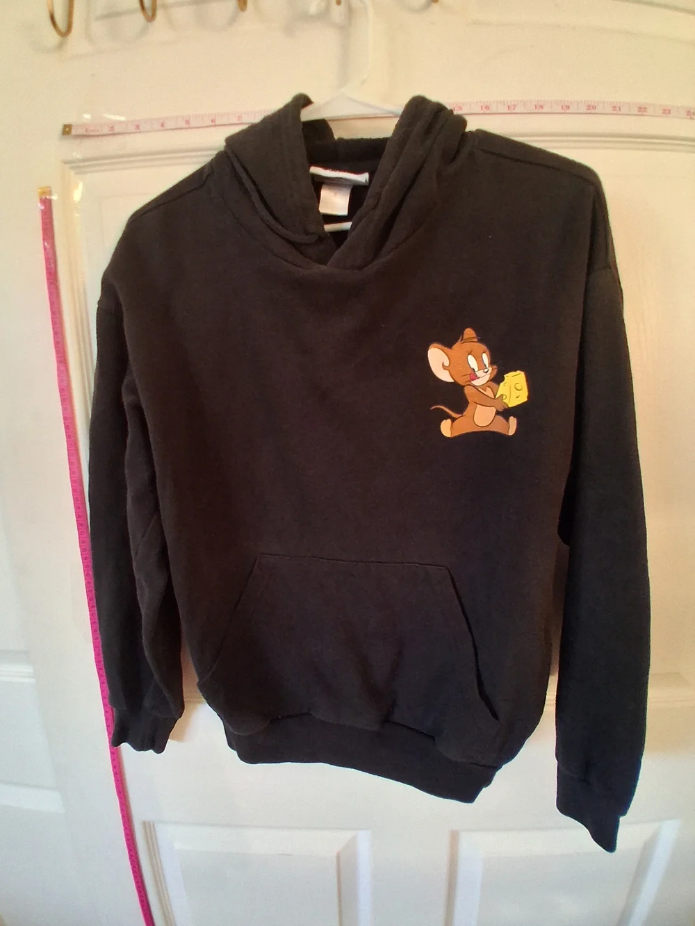 Men's Black Short-Sleeve Tee with Jerry Mouse Graphic
